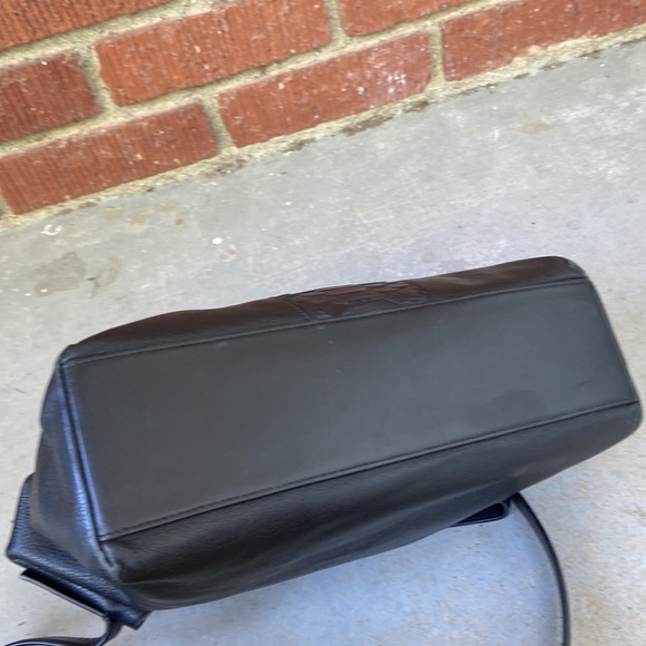 Vince Mod V Python Embossed Bucket bag - Picture 8 of 10